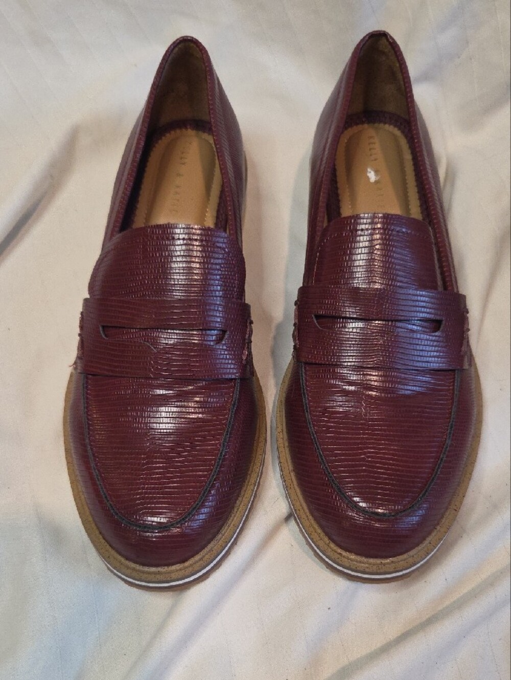 Kelly & Katie Burgundy Textured Penny Loafers ๐ฅ Sz9